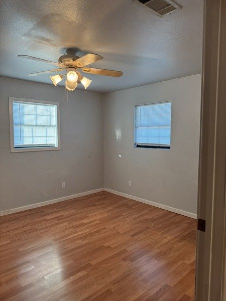 solid 3 bedroom harper 40 deloris dr 6